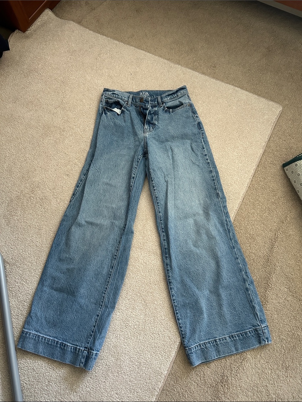 a.n.a Light Blue Wide-Leg High-Rise Jeans